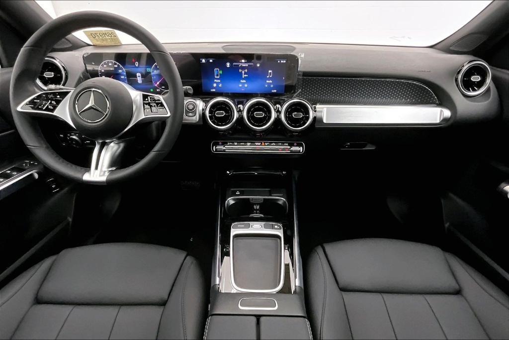 new 2026 Mercedes-Benz GLB 250 car, priced at $47,040