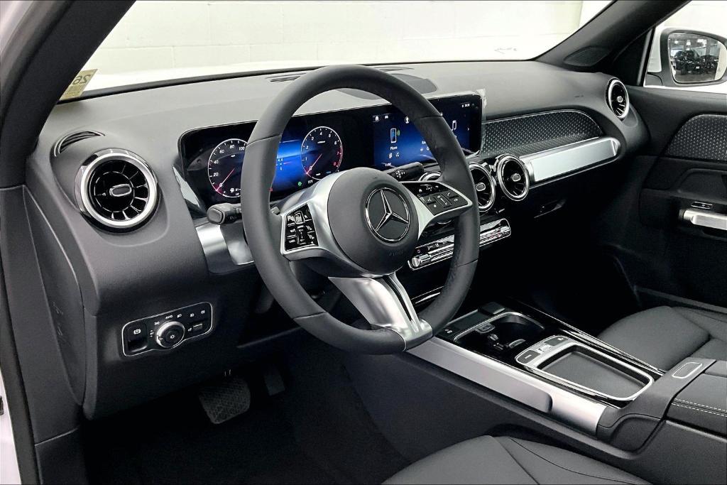 new 2026 Mercedes-Benz GLB 250 car, priced at $47,040