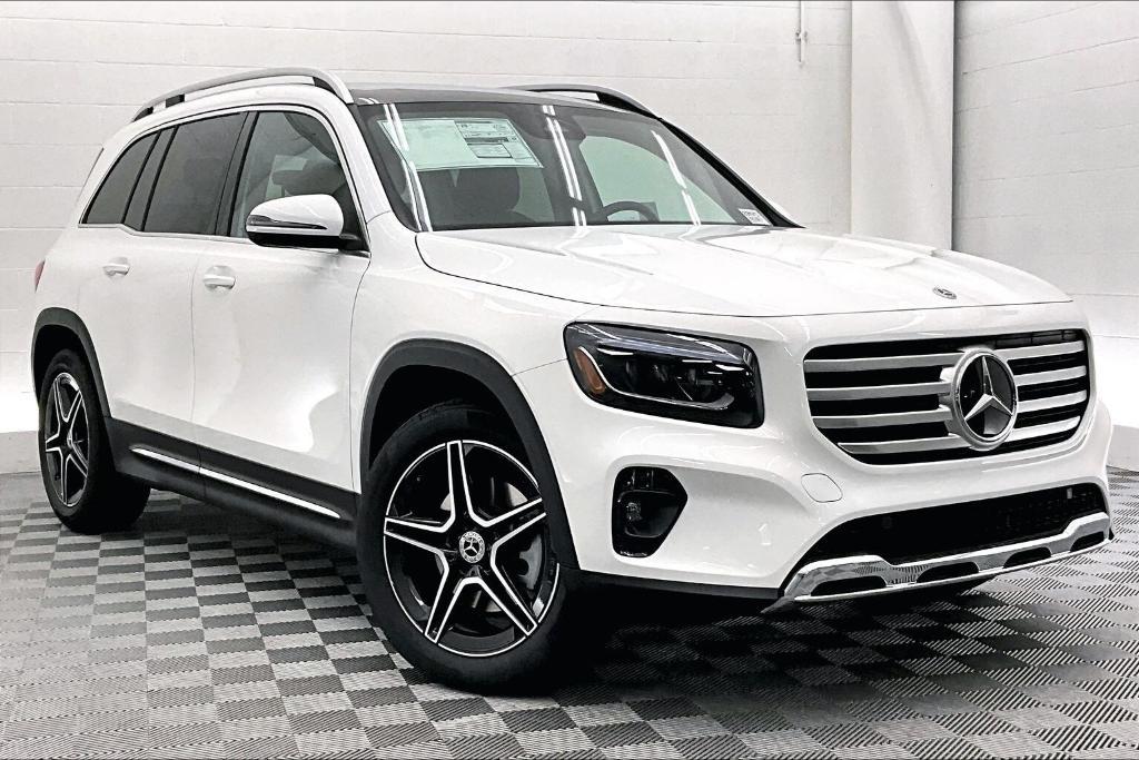 new 2026 Mercedes-Benz GLB 250 car, priced at $47,040