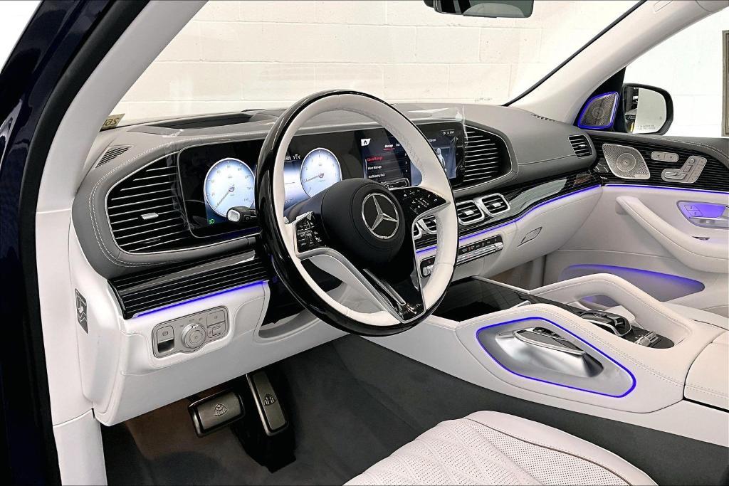 new 2026 Mercedes-Benz Maybach GLS 600 car, priced at $209,355