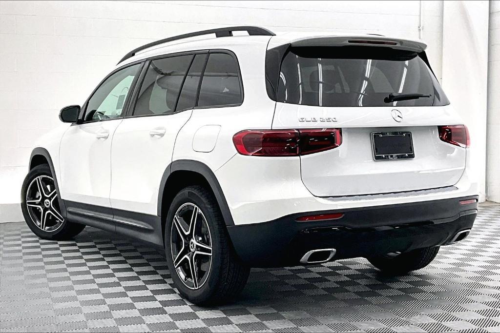new 2026 Mercedes-Benz GLB 250 car, priced at $45,785