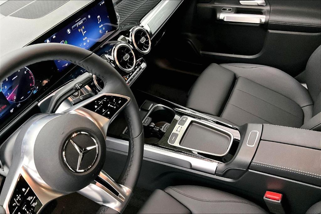 new 2026 Mercedes-Benz GLB 250 car, priced at $45,785