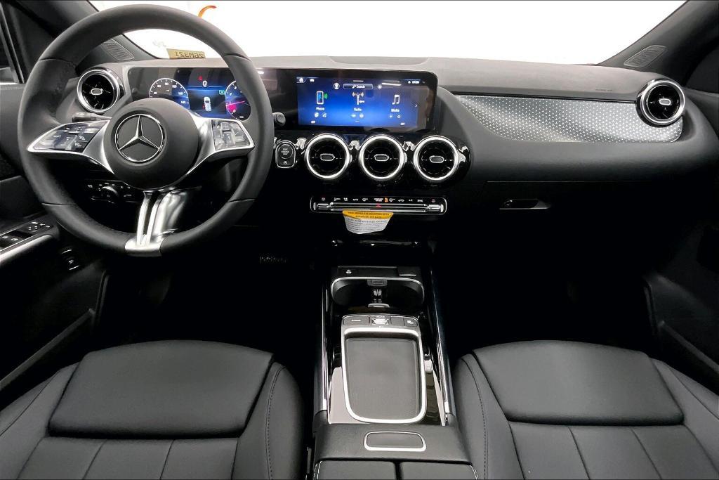 new 2026 Mercedes-Benz GLA 250 car, priced at $43,065
