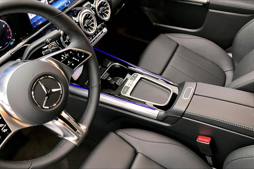 new 2025 Mercedes-Benz GLA 250 car, priced at $45,845