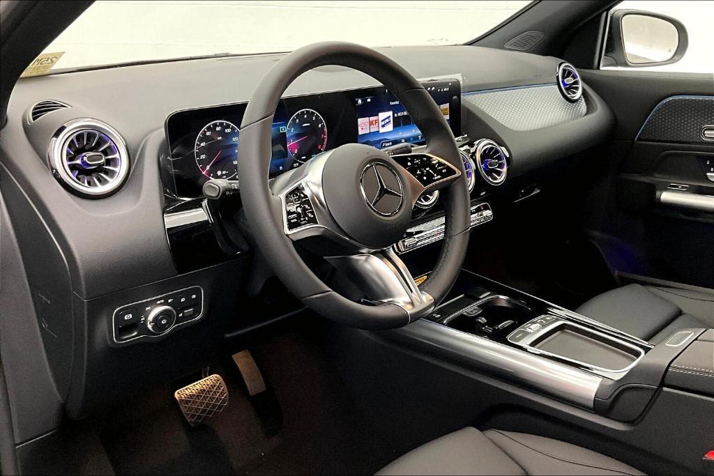 new 2025 Mercedes-Benz GLA 250 car, priced at $45,845