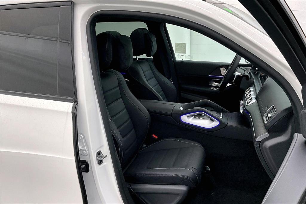 new 2026 Mercedes-Benz GLS 580 car, priced at $122,230