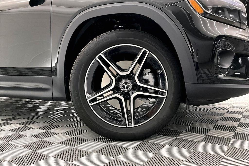 new 2026 Mercedes-Benz GLB 250 car, priced at $48,135