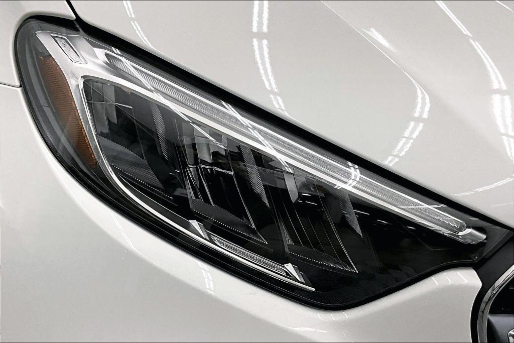 new 2025 Mercedes-Benz GLC 300 car, priced at $54,735