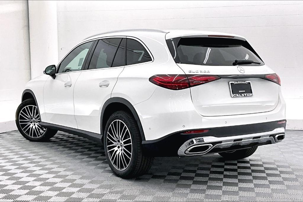 new 2025 Mercedes-Benz GLC 300 car, priced at $54,735