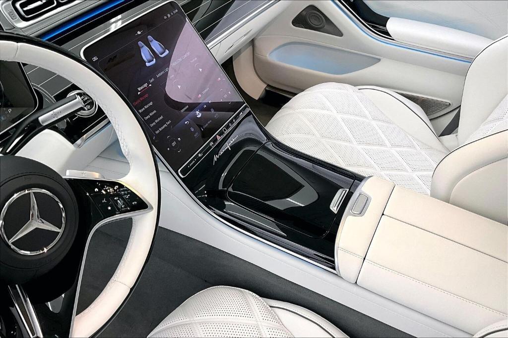 new 2026 Mercedes-Benz Maybach S 580 car, priced at $249,435