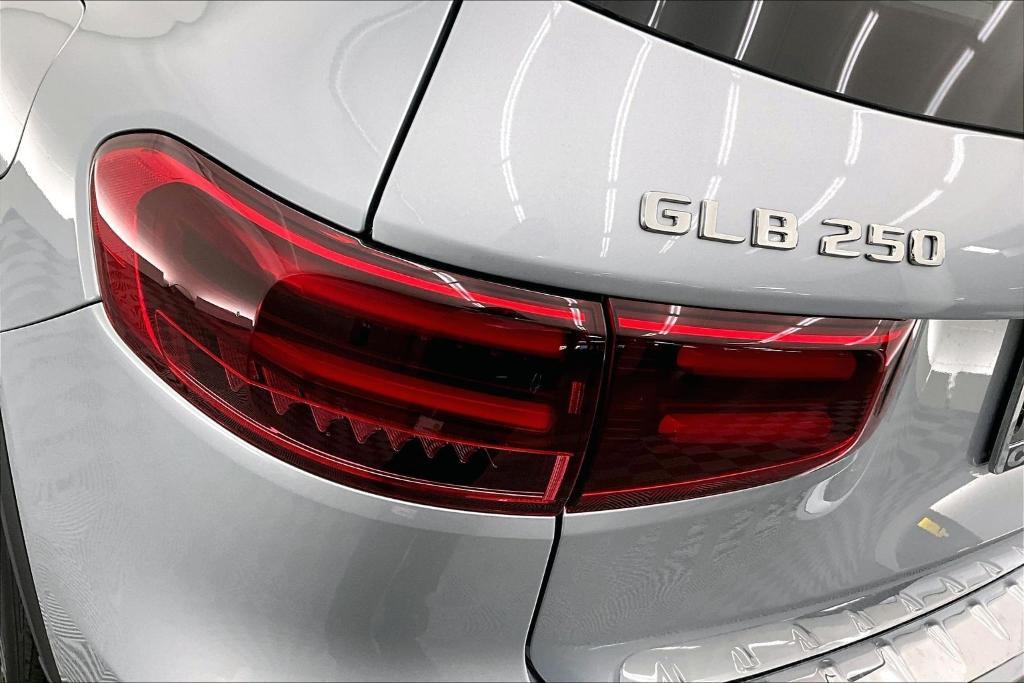 new 2026 Mercedes-Benz GLB 250 car, priced at $48,685