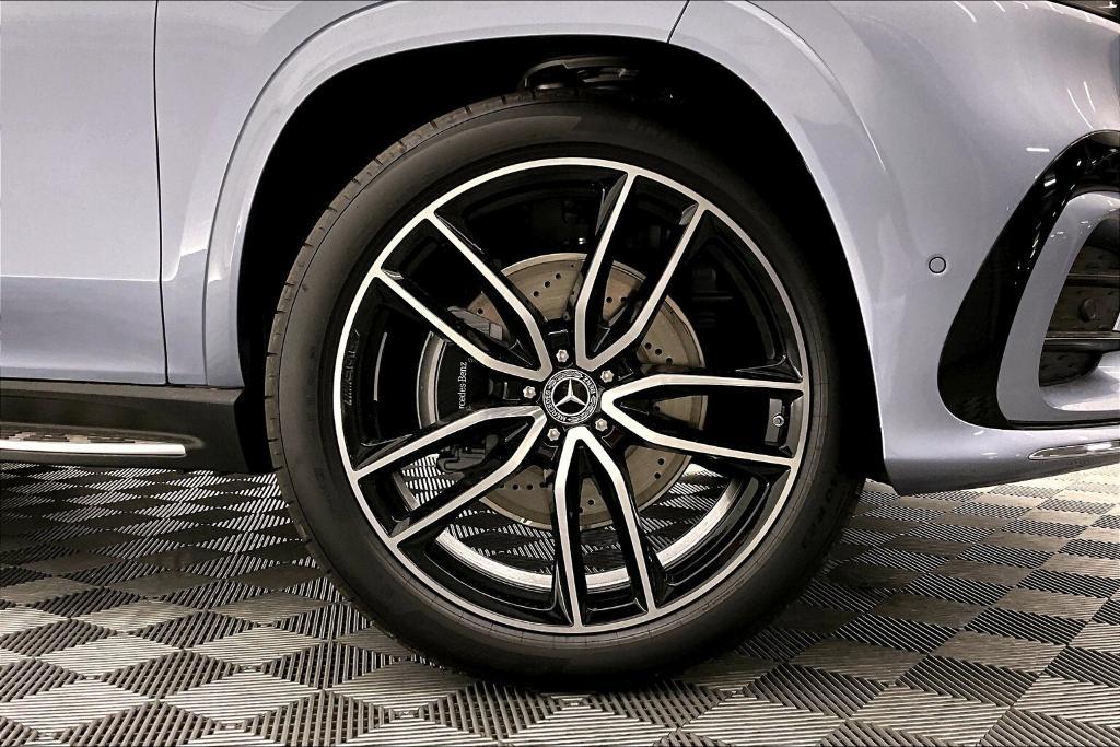 new 2026 Mercedes-Benz GLS 450 car, priced at $106,330