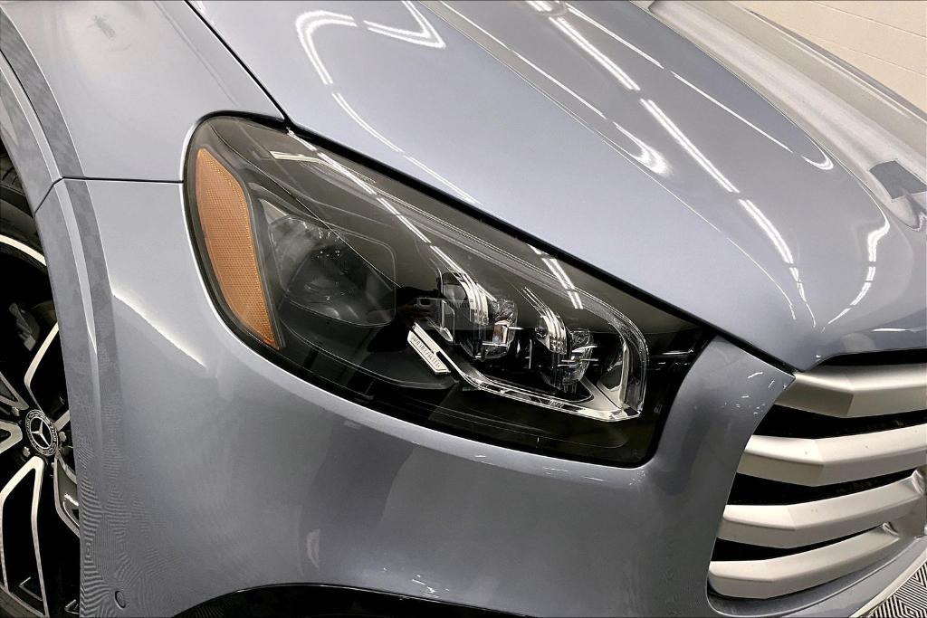 new 2026 Mercedes-Benz GLS 450 car, priced at $106,330