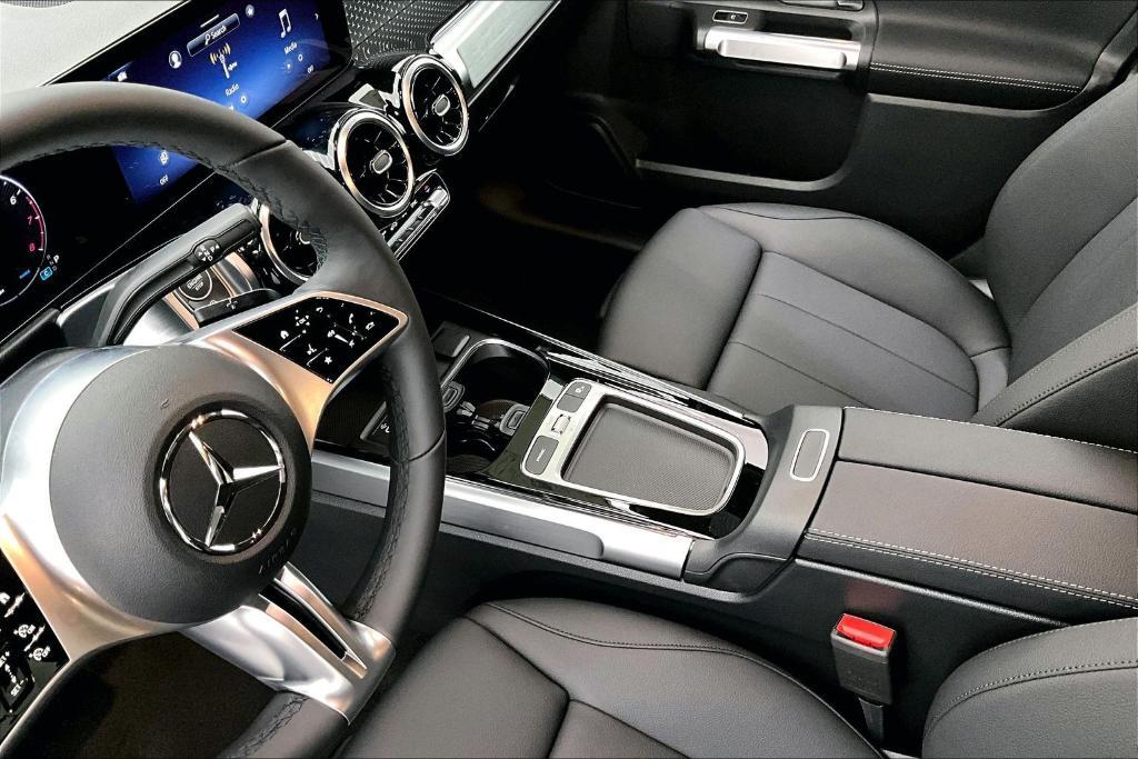 new 2026 Mercedes-Benz GLB 250 car, priced at $46,635