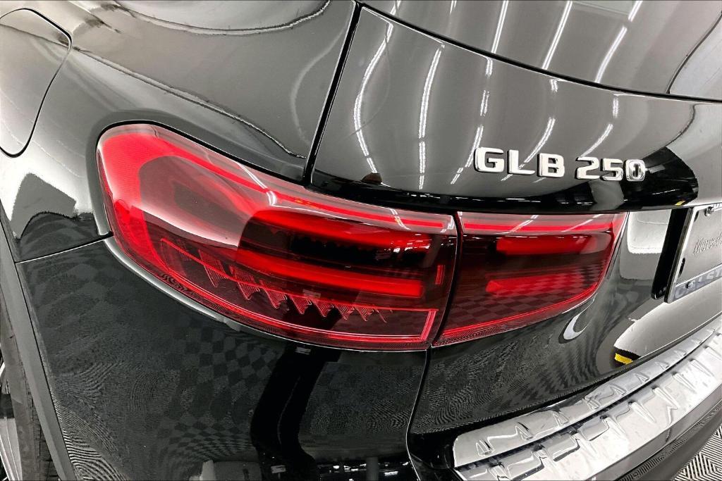 new 2026 Mercedes-Benz GLB 250 car, priced at $46,635
