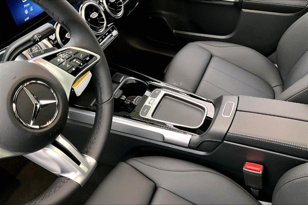 new 2026 Mercedes-Benz GLB 250 car, priced at $48,135