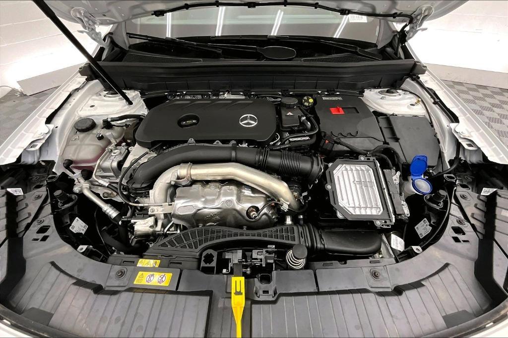 new 2026 Mercedes-Benz GLB 250 car, priced at $48,135