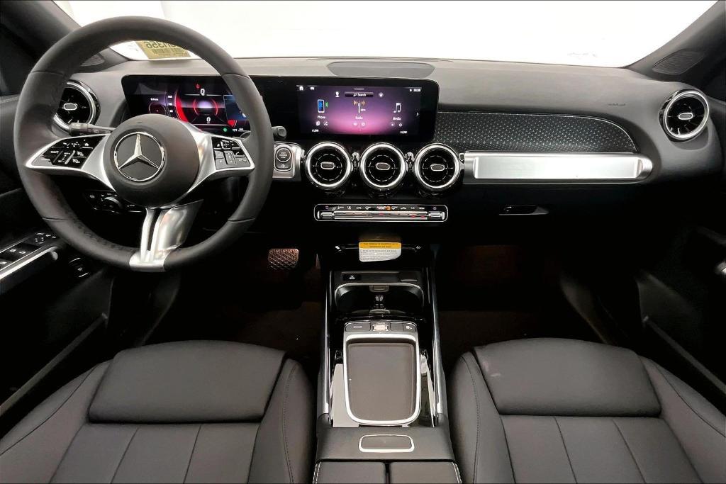 new 2026 Mercedes-Benz GLB 250 car, priced at $48,135