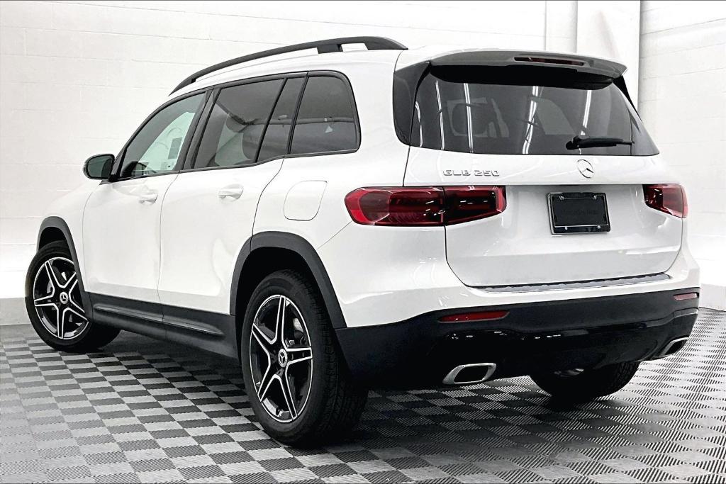 new 2026 Mercedes-Benz GLB 250 car, priced at $48,135