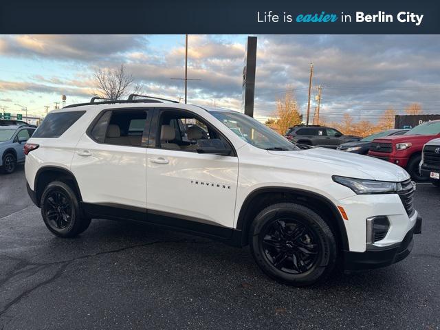 used 2022 Chevrolet Traverse car, priced at $20,242