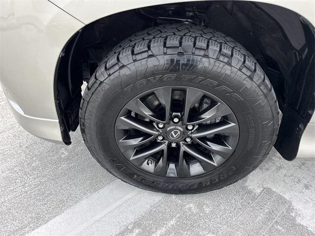 used 2023 Lexus GX 460 car, priced at $52,588