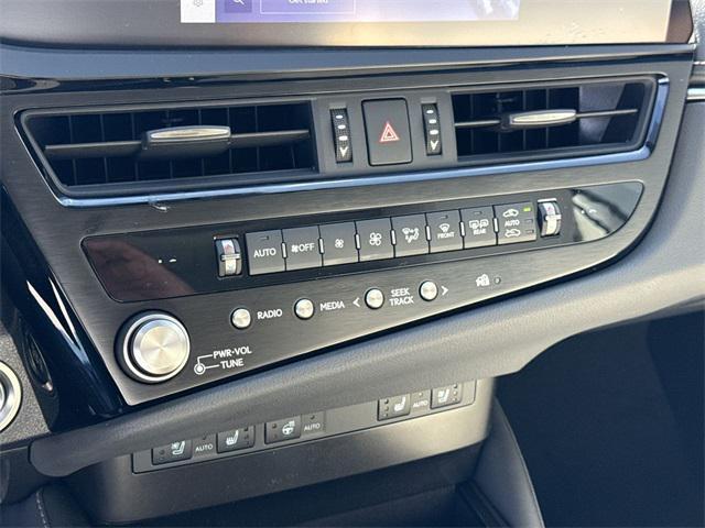 new 2025 Lexus ES 350 car, priced at $48,254