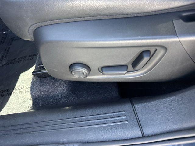 used 2021 Volvo XC40 car, priced at $21,888