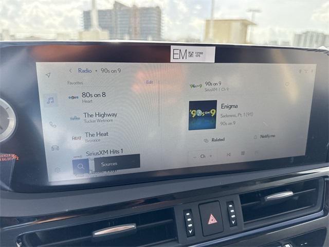 new 2025 Lexus ES 350 car, priced at $50,094