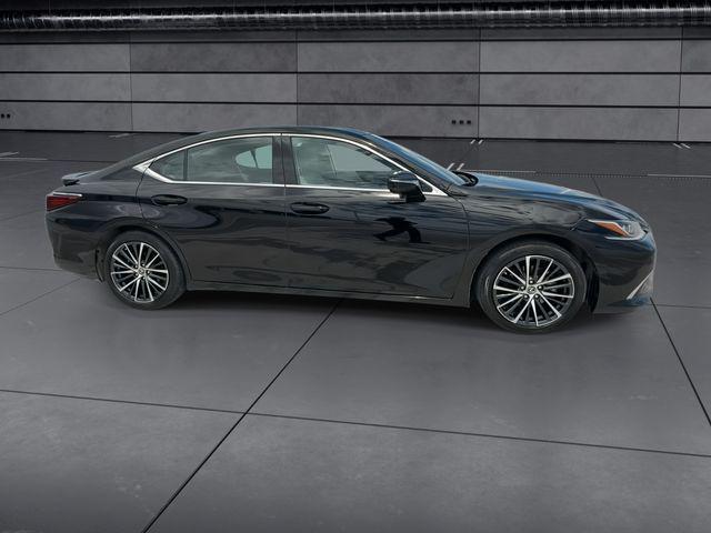 used 2024 Lexus ES 300h car, priced at $43,998