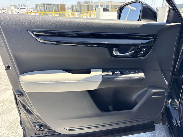 used 2025 Honda CR-V car, priced at $31,588