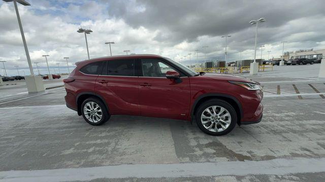 used 2026 Toyota Highlander Hybrid car, priced at $52,888