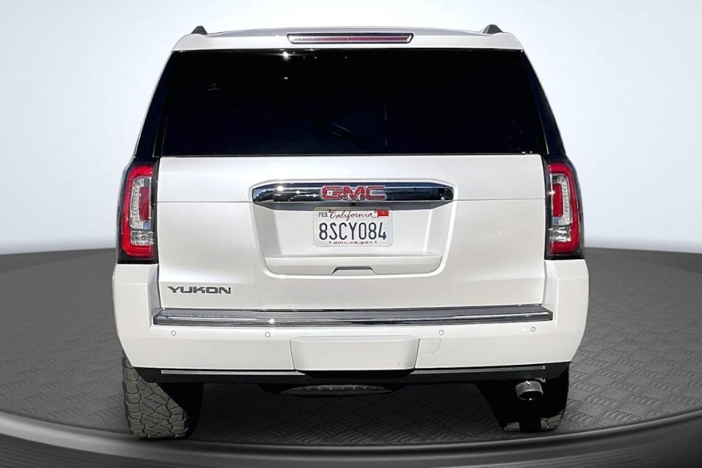 used 2016 GMC Yukon car, priced at $17,415