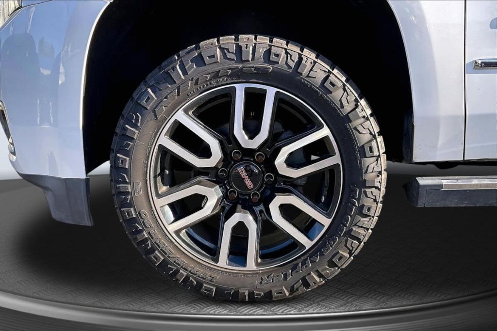 used 2016 GMC Yukon car, priced at $17,415