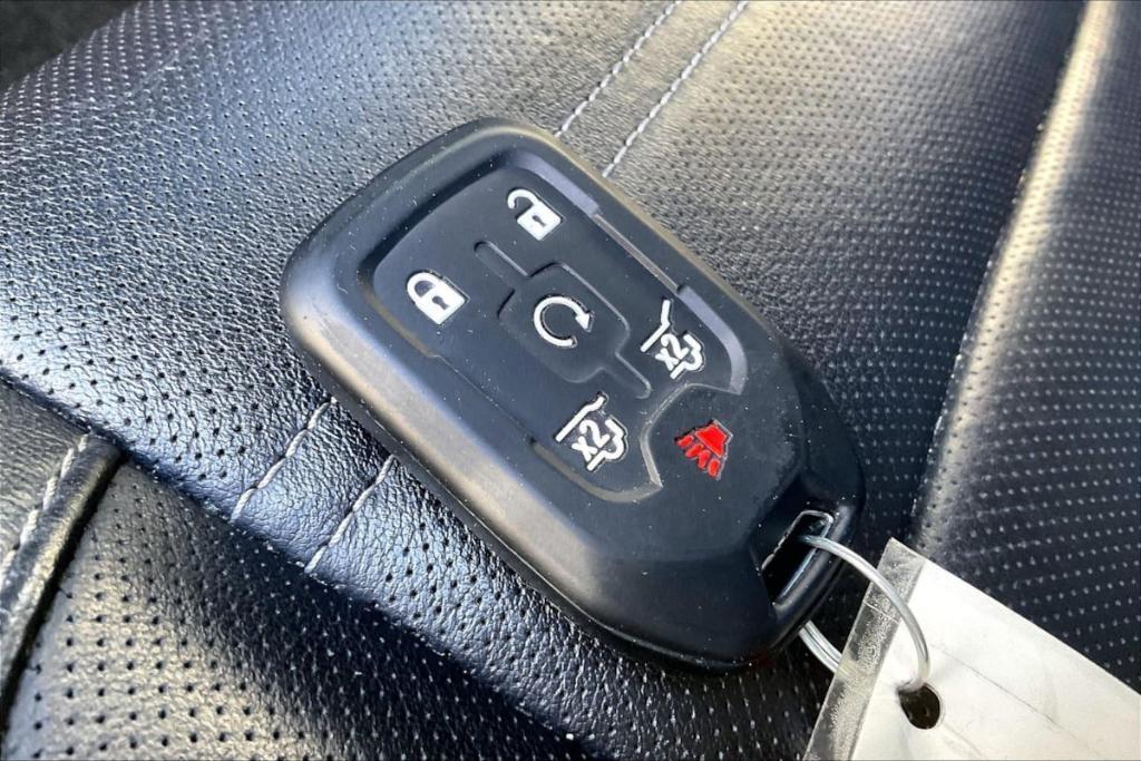 used 2016 GMC Yukon car, priced at $17,415