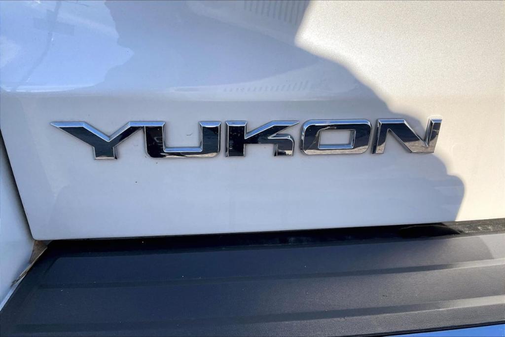 used 2016 GMC Yukon car, priced at $17,415