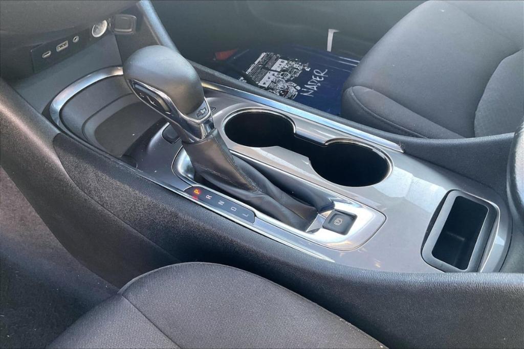 used 2022 Chevrolet Malibu car, priced at $13,335