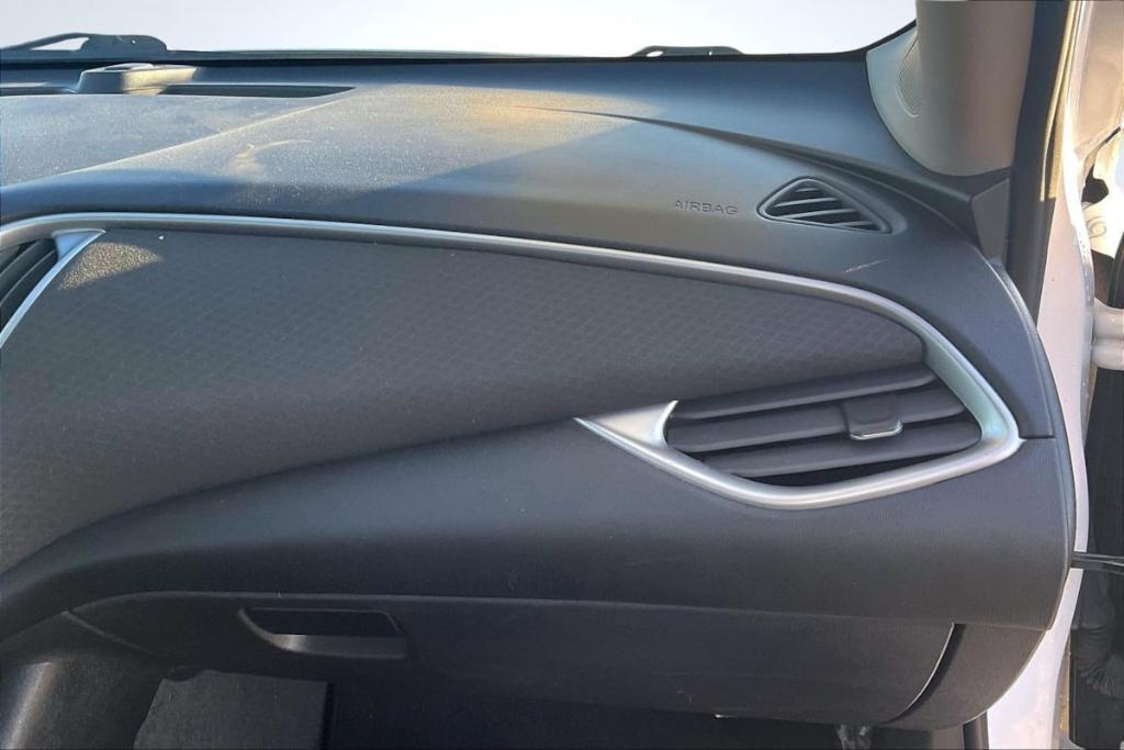 used 2022 Chevrolet Malibu car, priced at $13,335