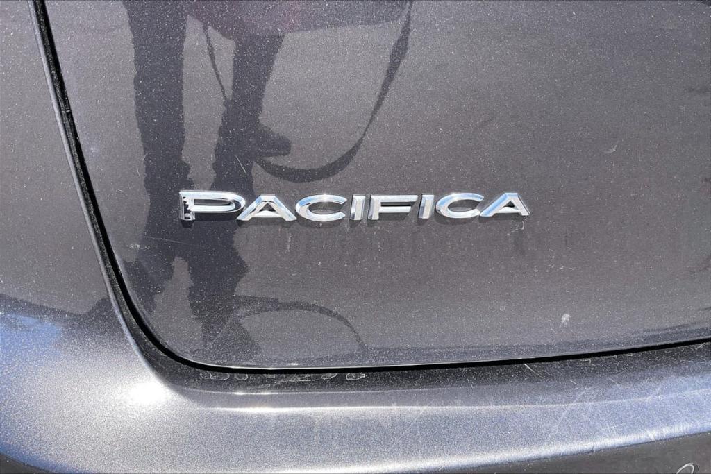 used 2019 Chrysler Pacifica car, priced at $11,845