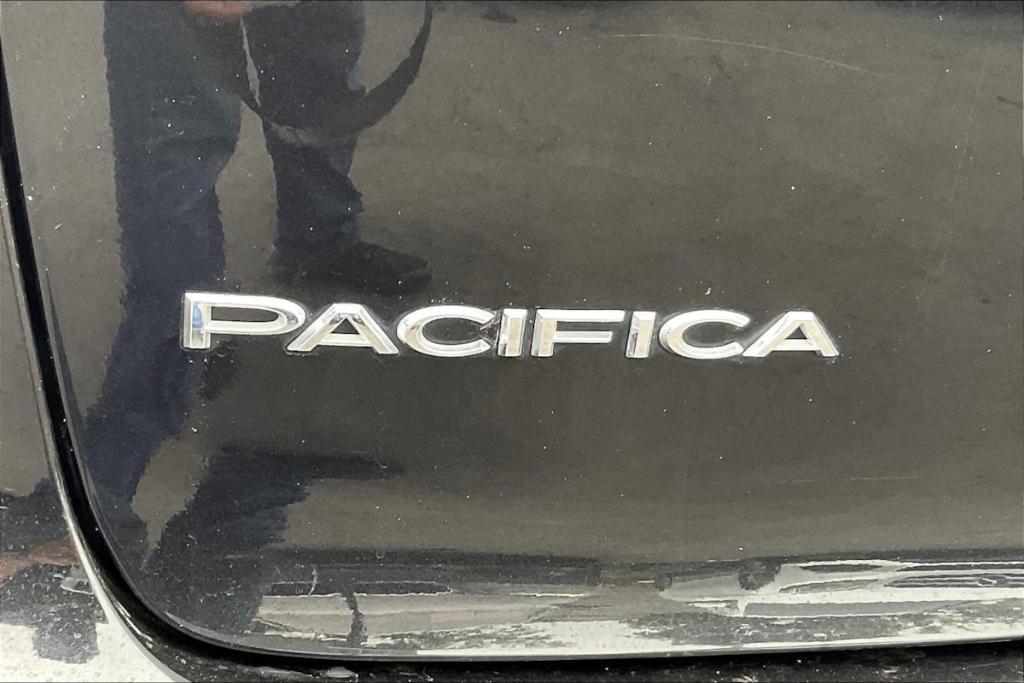 used 2022 Chrysler Pacifica car, priced at $20,095
