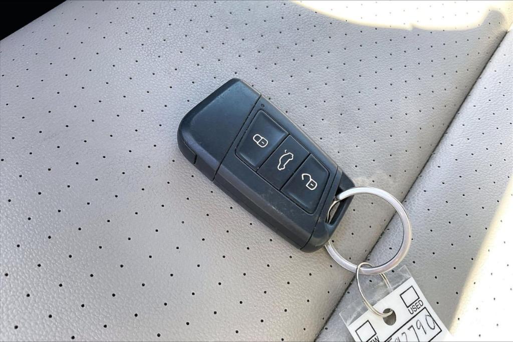 used 2018 Volkswagen Atlas car, priced at $13,625