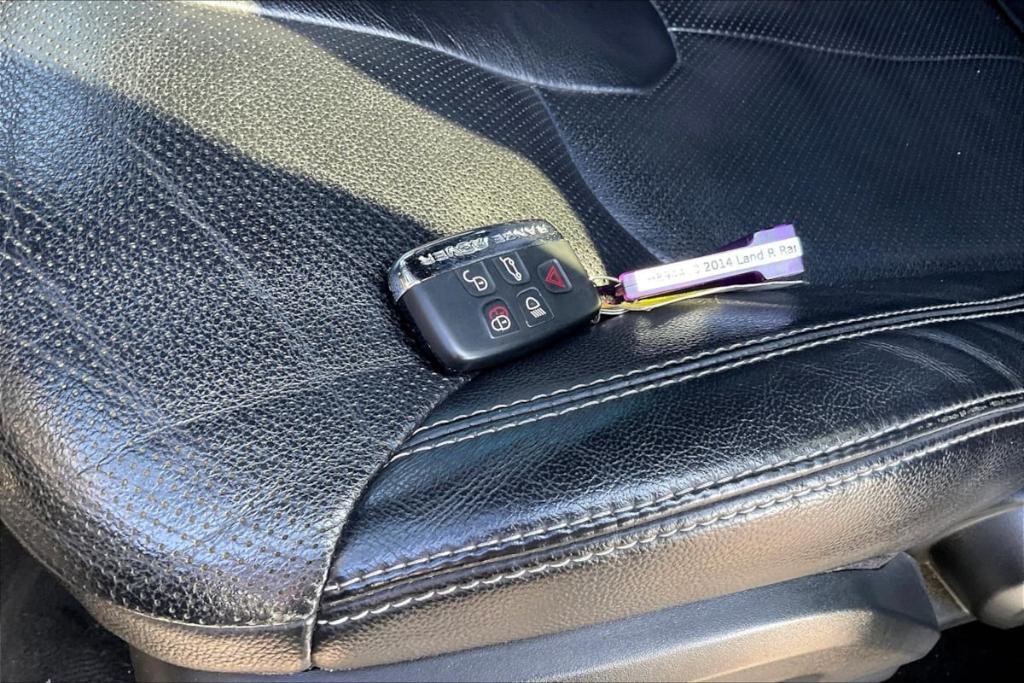 used 2014 Land Rover Range Rover Evoque car, priced at $9,825