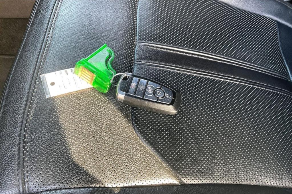 used 2018 Ford Expedition car, priced at $18,415