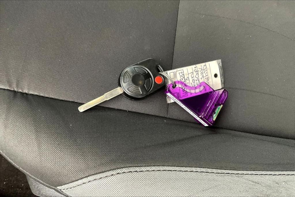 used 2013 Ford Escape car, priced at $3,495