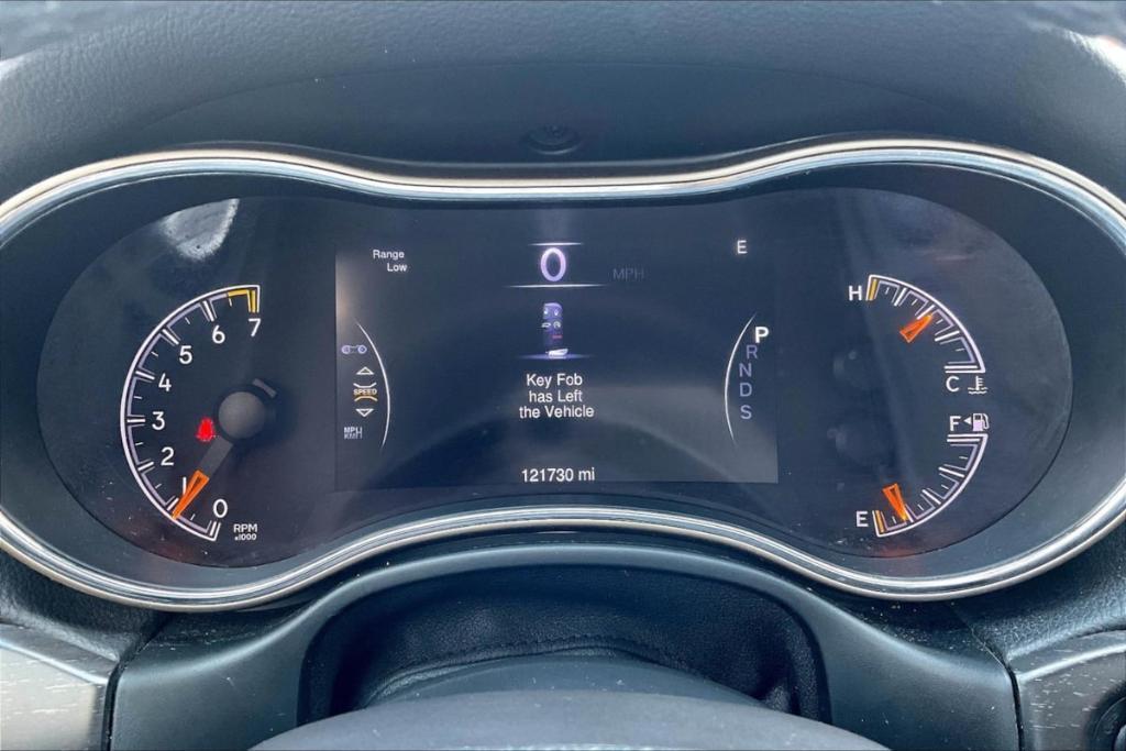 used 2015 Jeep Grand Cherokee car, priced at $11,425