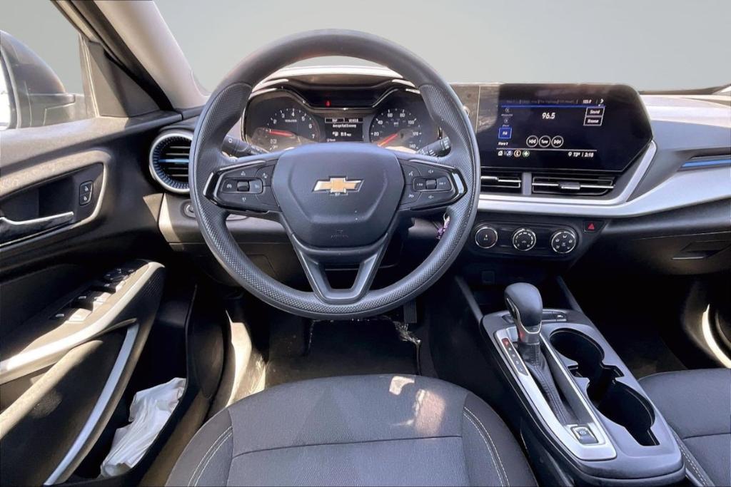 used 2025 Chevrolet Trax car, priced at $23,995