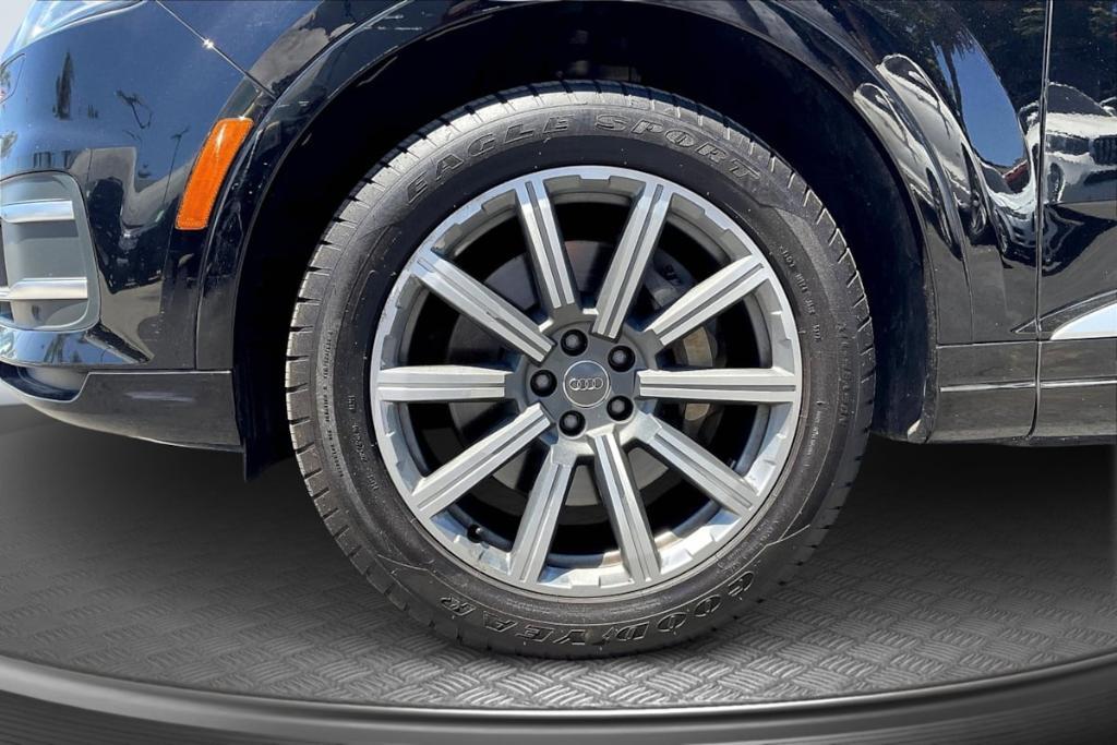 used 2019 Audi Q7 car, priced at $16,635