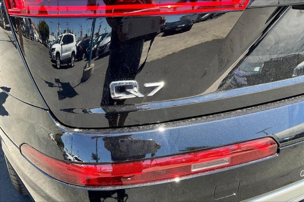 used 2019 Audi Q7 car, priced at $16,635