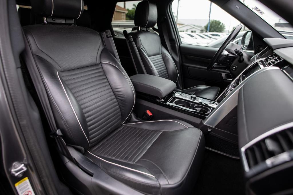 used 2019 Land Rover Discovery car, priced at $23,495