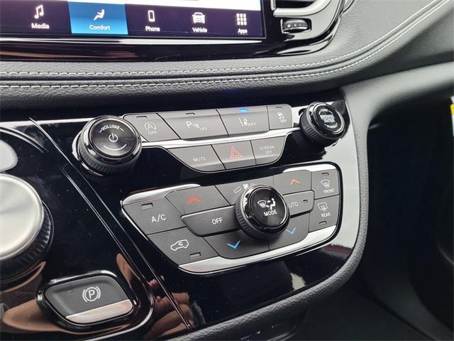 new 2026 Chrysler Pacifica car, priced at $45,180