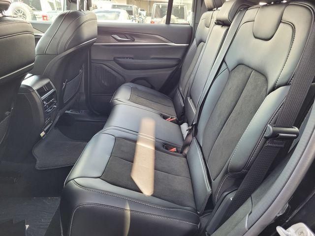 new 2026 Jeep Grand Cherokee car, priced at $46,520